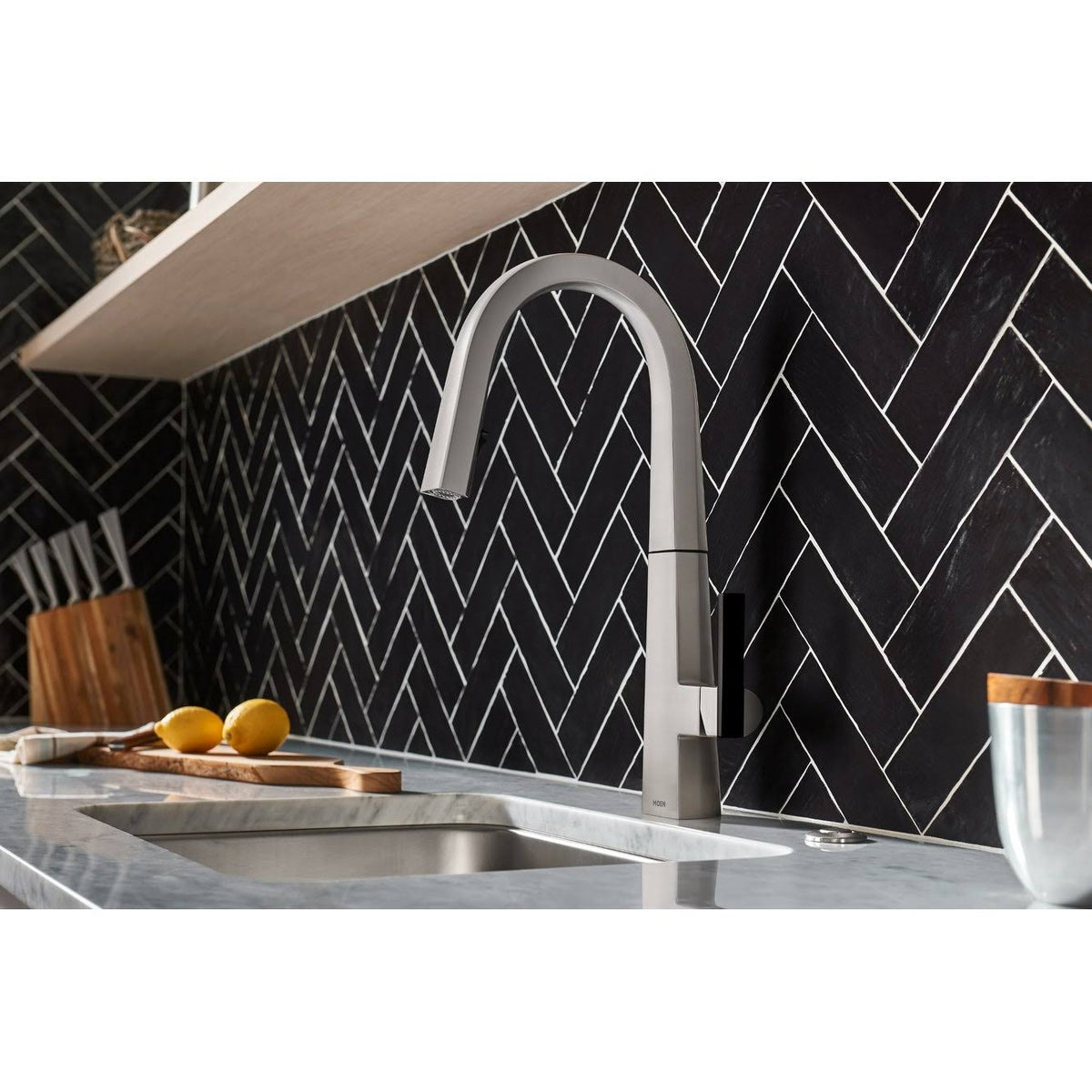 Chrome Pull Down Single Handle Kitchen Faucet F551