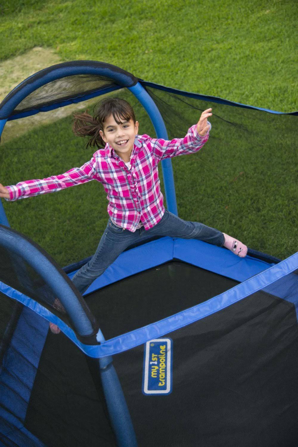 7 ft Trampoline for Kids Y615871