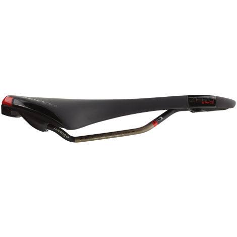 White / Black Saddle U564