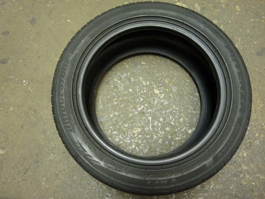 P245/45RF17 95 V Run-Flat Passenger Tire I49122