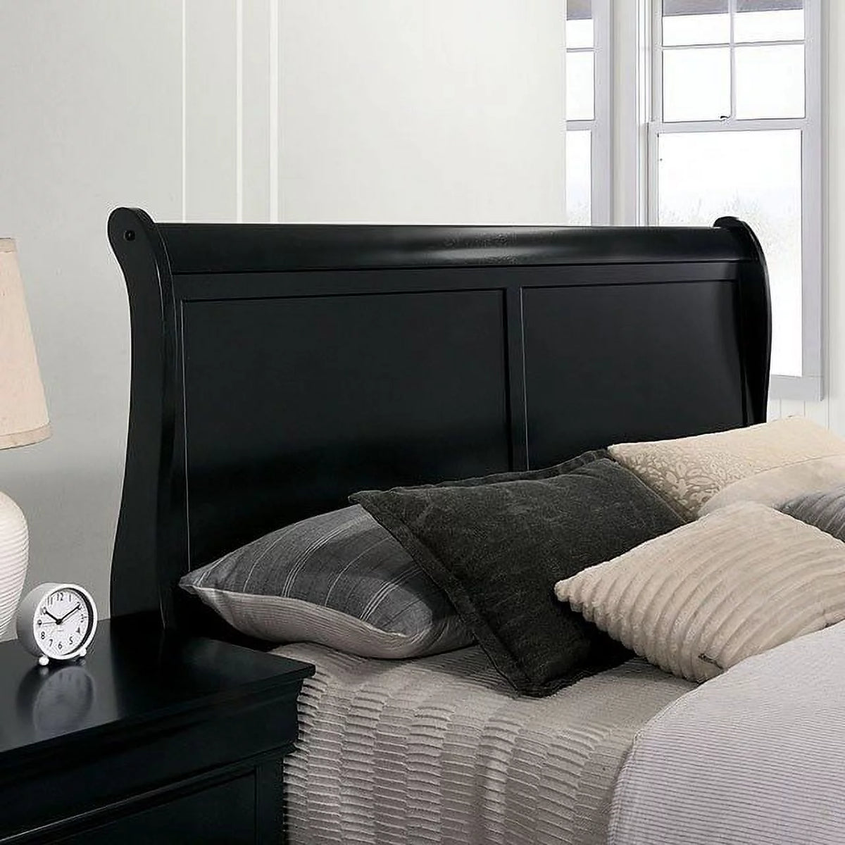 1pc Eastern King Size Black Solid Wood Bedframe F70502