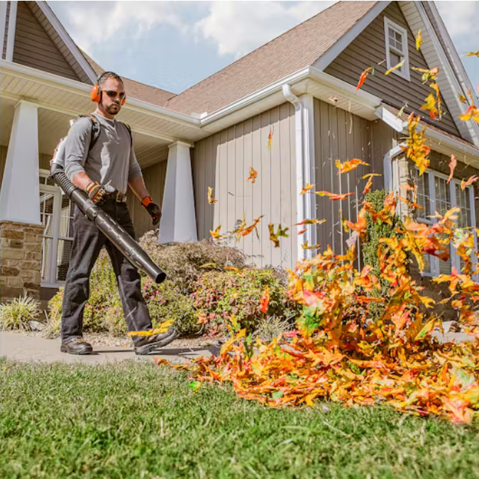 Gas Backpack Leaf Blower L1853