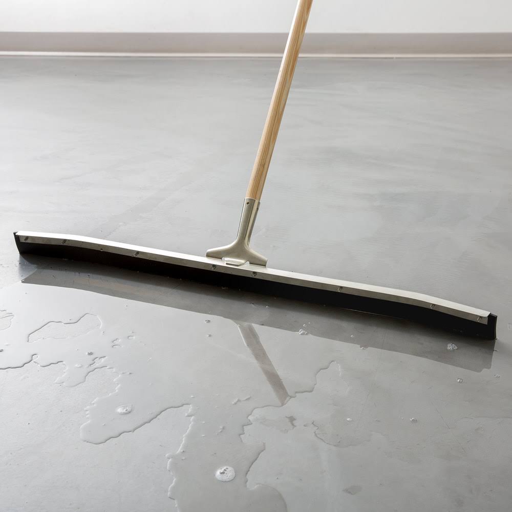 Curved End Rubber Squeegee with Metal Frame, Black S599