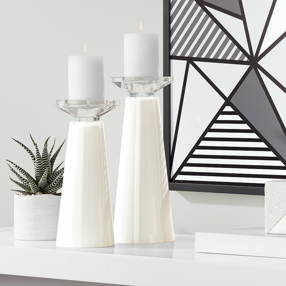 Set of 2 White Pillar Candle Holders Q130