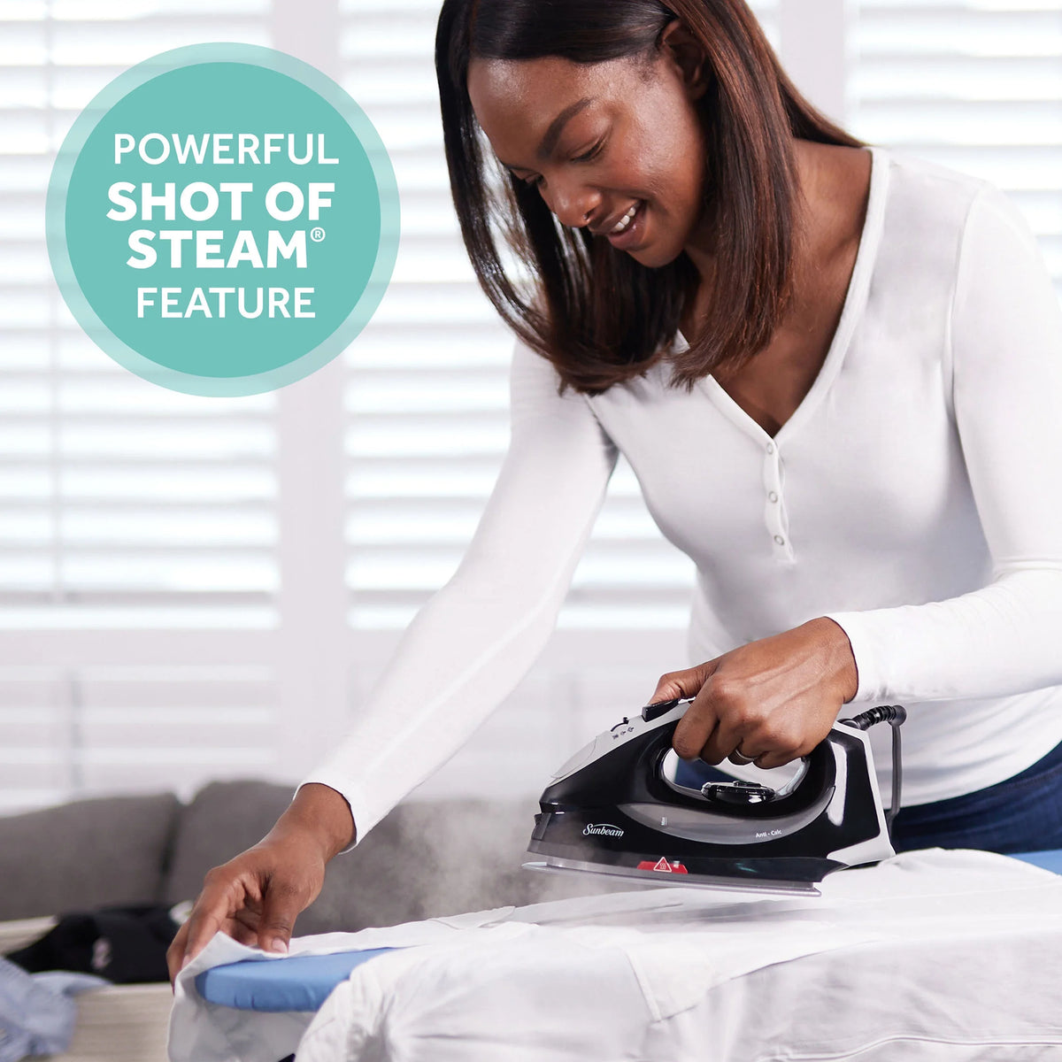 1200W Steam Iron with Shot of Steam L316
