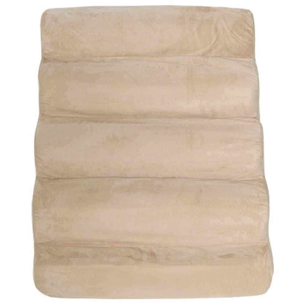 Scalloped Pet Ramp P695484