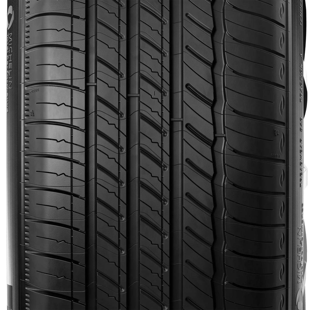 All-Season Tire 255/50R19/XL 107H Q190