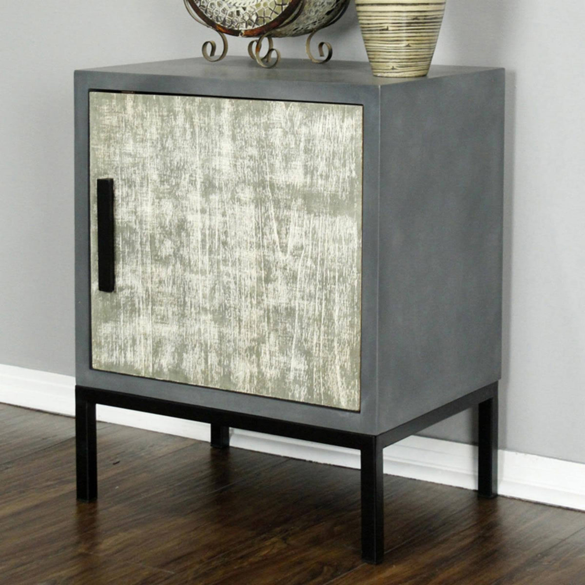 Single Door Accent Cabinet Y878